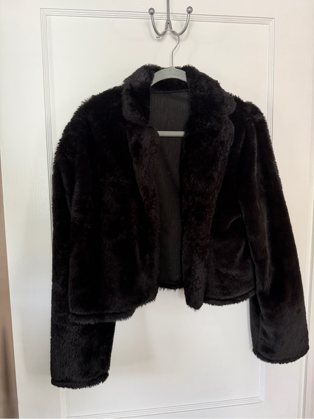 SHEIN Black Fuzzy Cropped Jacket